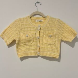 Cute yellow skirt set